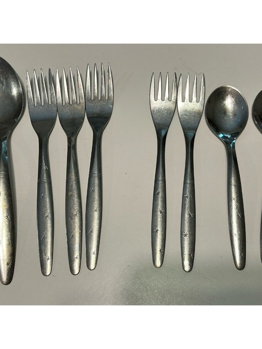8 Pcs STARFLYTE  Stainless Flatware  Washington Forge MCM Star Burst